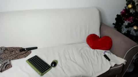 Snapshot of nikki000cool chatting on 12.26.24 Veronika online show from 12.26.24