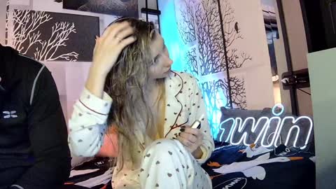 nikki7377 online show from 12.09.24