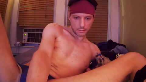 Snapshot of nikki_loverboy_holfulofcum chatting on 11.04.25 Nikkiboy Manhol online show from 11.04.25