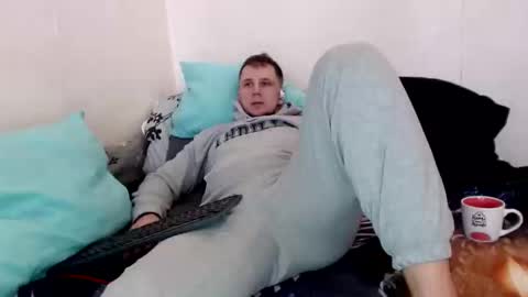 Snapshot of nikkiaadel chatting on 02.09.25 Nick online show from 02.09.25