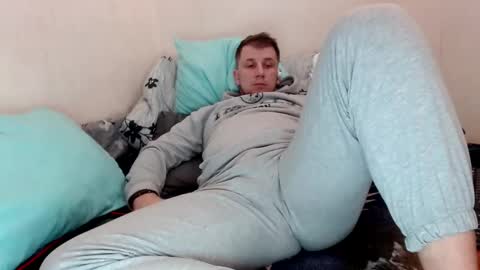 Snapshot of nikkiaadel chatting on 02.10.25 Nick online show from 02.10.25