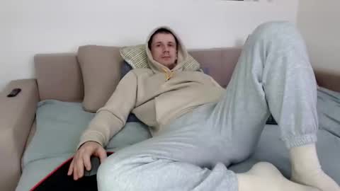 Snapshot of nikkiaadel chatting on 10.22.25 Nick online show from 10.22.25