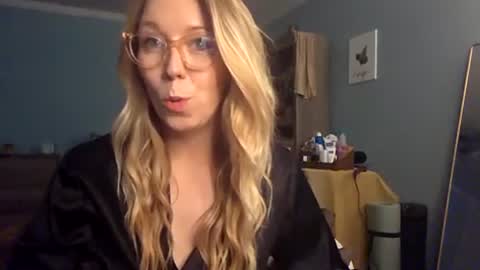 Snapshot of nikkib653466 chatting on 07.10.26 nikkib653466 online show from 07.10.26