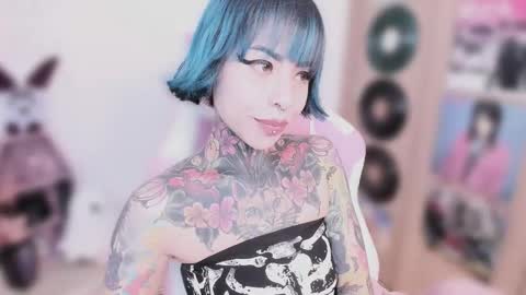 Snapshot of nikkiramone chatting on 02.12.26 Nikki Ramone online show from 02.12.26