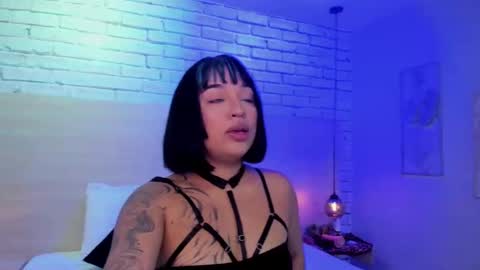 Nikky Dean online show from 09.12.25
