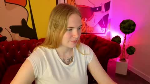 Snapshot of nikkyreyyy chatting on 06.07.26 nikkyreyyy online show from 06.07.26