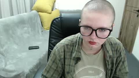 nikkysnow online show from 09.13.25