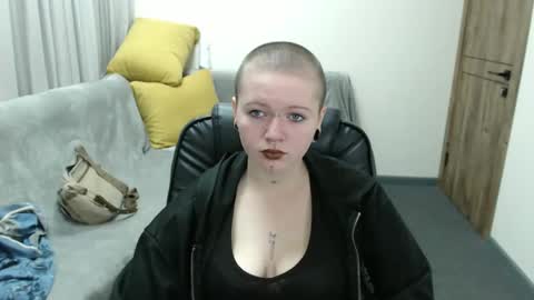 nikkysnow online show from 09.19.25