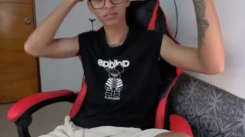 niklaus_wolf online show from 04.02.26