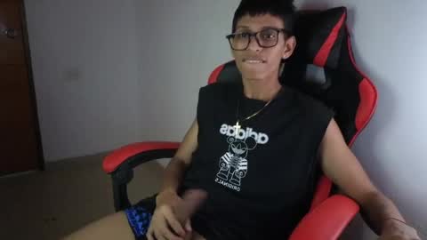 niklaus_wolf online show from 04.17.26