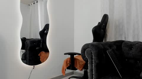 niklause_froid online show from 01.28.25