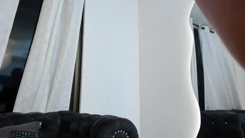 niklause_froid online show from 02.05.25