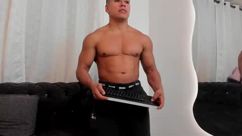 niklause_froid online show from 02.13.25