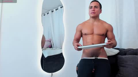 niklause_froid online show from 02.27.25
