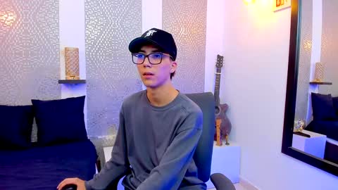    online show from 12.05.24