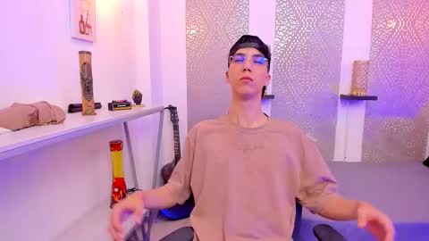 Snapshot of nikolay_gregori chatting on 11.12.25 online show from 11.12.25