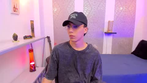    online show from 12.01.25