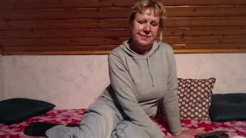 Nikole1 online show from 12.16.24
