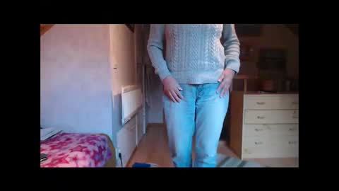 Nikole1 online show from 12.21.25