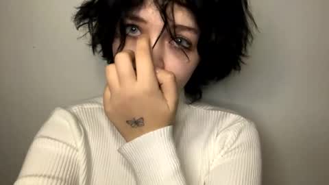 Snapshot of nikoli_naw chatting on 01.08.25 nikoli_naw online show from 01.08.25