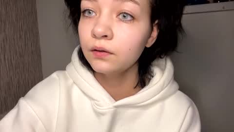 Snapshot of nikoli_naw chatting on 01.28.25 nikoli_naw online show from 01.28.25