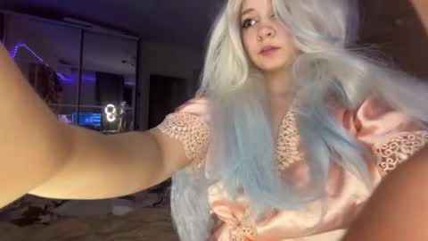 Snapshot of nikoli_naw chatting on 10.10.25 nikoli_naw online show from 10.10.25