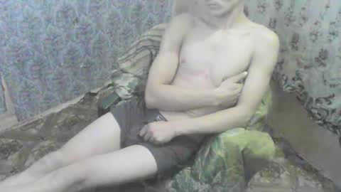 Snapshot of nikolos22 chatting on 01.04.25 nikolos22 online show from 01.04.25