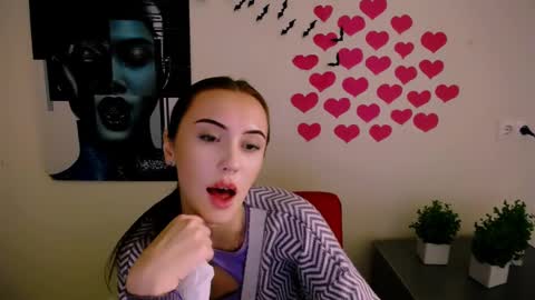 nikonara_ online show from 12.04.24