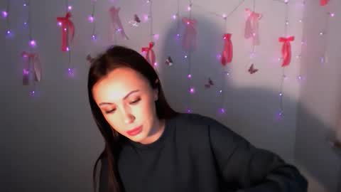 nikonara_ online show from 12.20.25