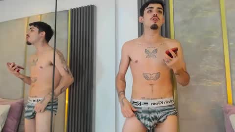 Snapshot of nikostone chatting on 10.05.25 Niko Stone online show from 10.05.25