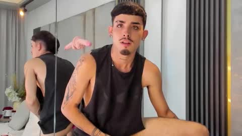 Snapshot of nikostone chatting on 11.08.25 Niko Stone online show from 11.08.25