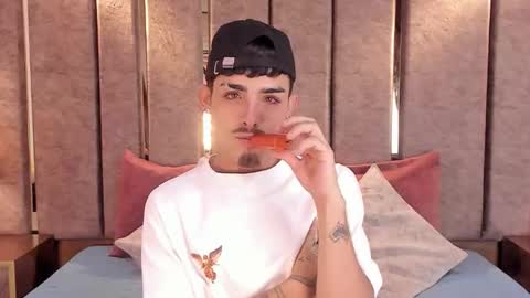 Niko Stone online show from 04.02.26