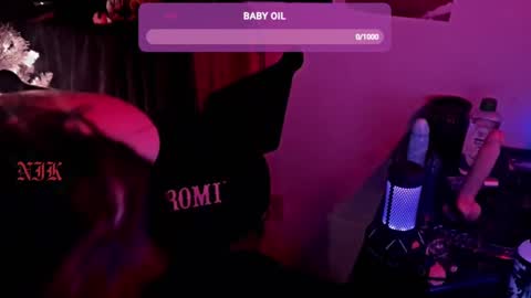 Snapshot of niksaiint chatting on 12.24.24 Nik online show from 12.24.24