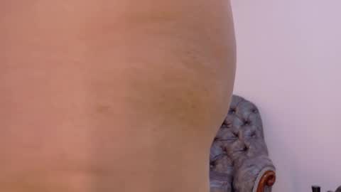 Snapshot of niky_smit chatting on 01.25.25 NIKY SMIT online show from 01.25.25