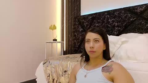 Snapshot of niky_smit chatting on 03.03.25 NIKY SMIT online show from 03.03.25