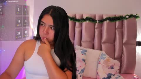 Snapshot of nikybrooks chatting on 12.30.24 Niky Brooks online show from 12.30.24