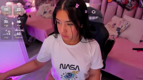 Niky Brooks online show from 10.18.25