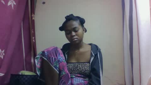 Snapshot of nilahmarie chatting on 09.29.25 nilah online show from 09.29.25