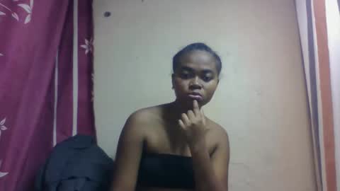 Snapshot of nilahmarie chatting on 10.05.25 nilah online show from 10.05.25