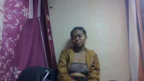 Snapshot of nilahmarie chatting on 10.10.25 nilah online show from 10.10.25