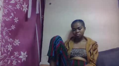 Snapshot of nilahmarie chatting on 10.13.25 nilah online show from 10.13.25