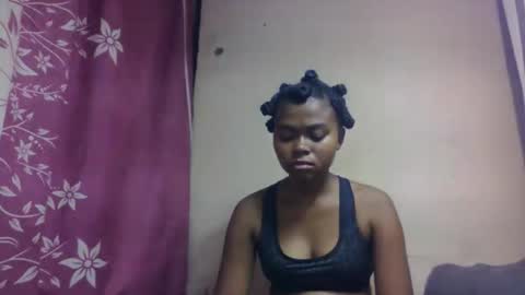 Snapshot of nilahmarie chatting on 10.23.25 nilah online show from 10.23.25