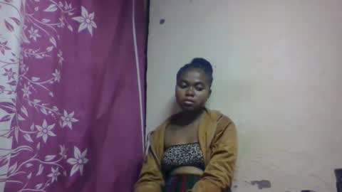 Snapshot of nilahmarie chatting on 10.29.25 nilah online show from 10.29.25