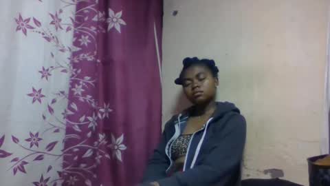 Snapshot of nilahmarie chatting on 11.09.25 nilah online show from 11.09.25