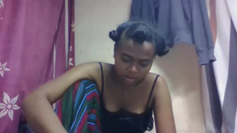 nilah online show from 11.24.25