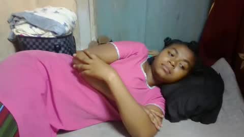 nilah online show from 04.14.26