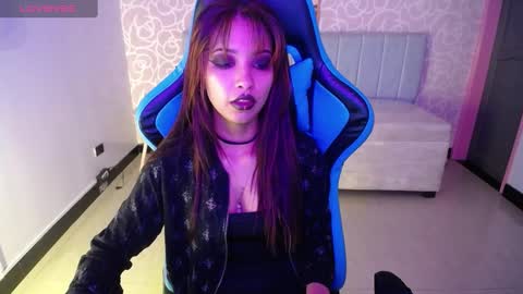 nilia_ch online show from 01.27.25