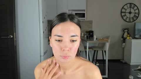 Bella online show from 04.04.26