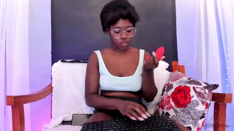 Snapshot of nilosolem12 chatting on 01.10.25 nilo solem online show from 01.10.25