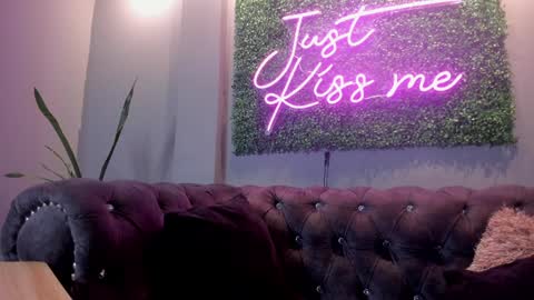 Snapshot of nilosolem12 chatting on 01.27.25 nilo solem online show from 01.27.25